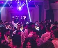 Santorini Nightlife Guide: From Sunset Cocktails to Late-Night Clubs