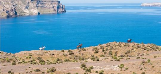 Photo of Discovering the Caldera Cliffs on a Private Horseback Excursion