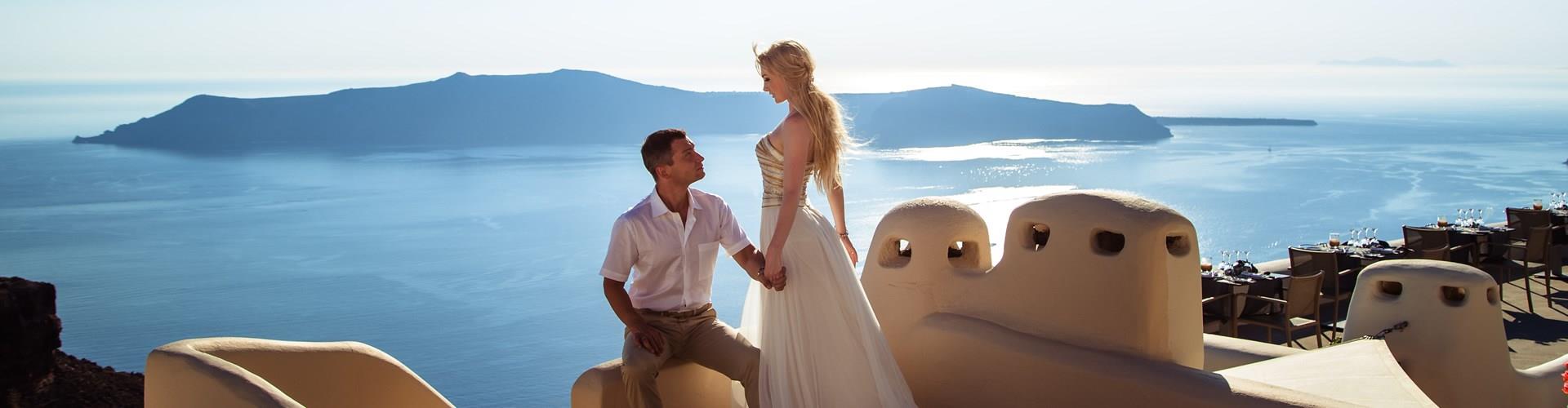 Honeymoon in Santorini - Everything You Need To Know